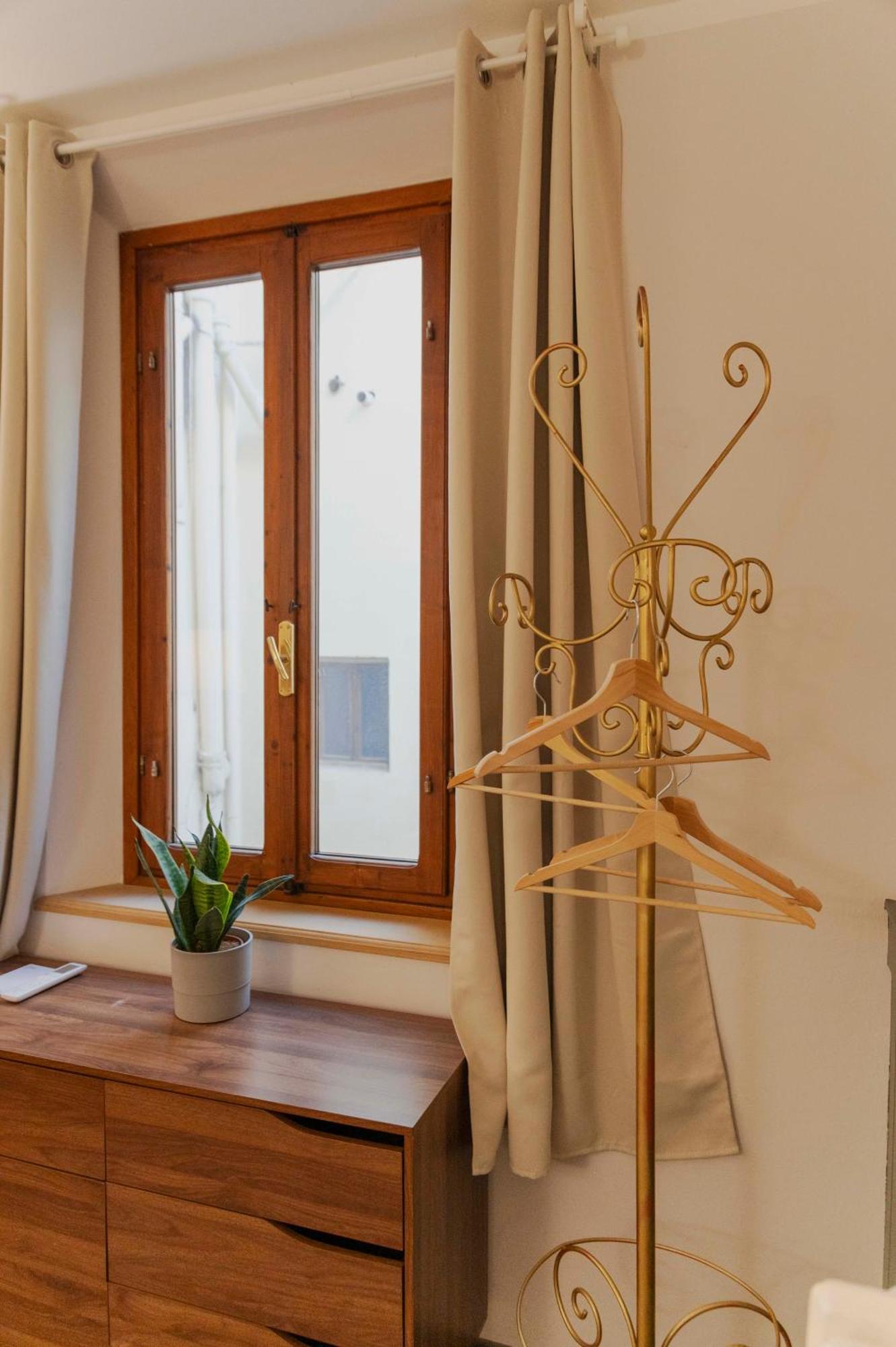 Zanobi 45 Florencia